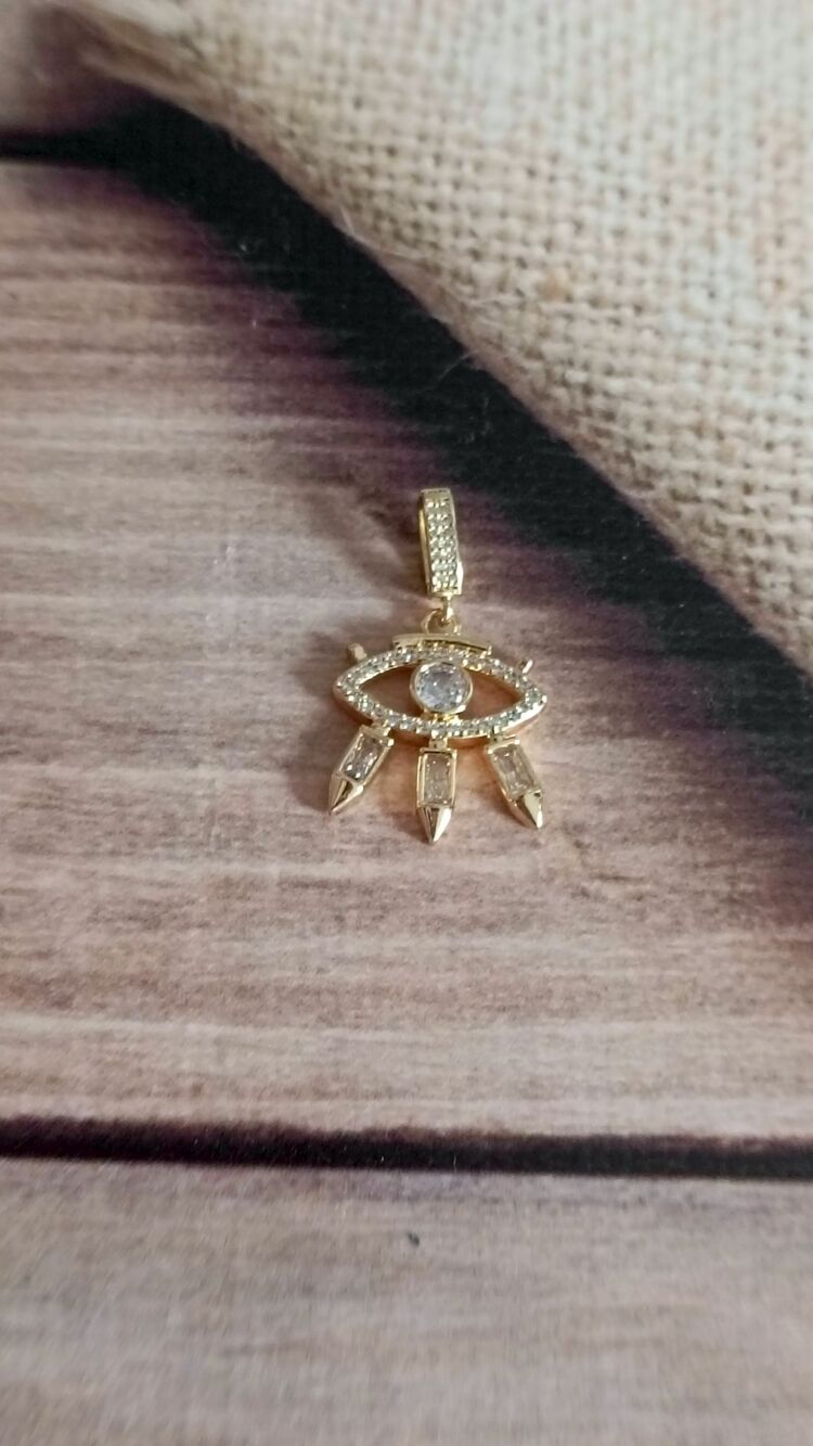 Göz Damla Charm