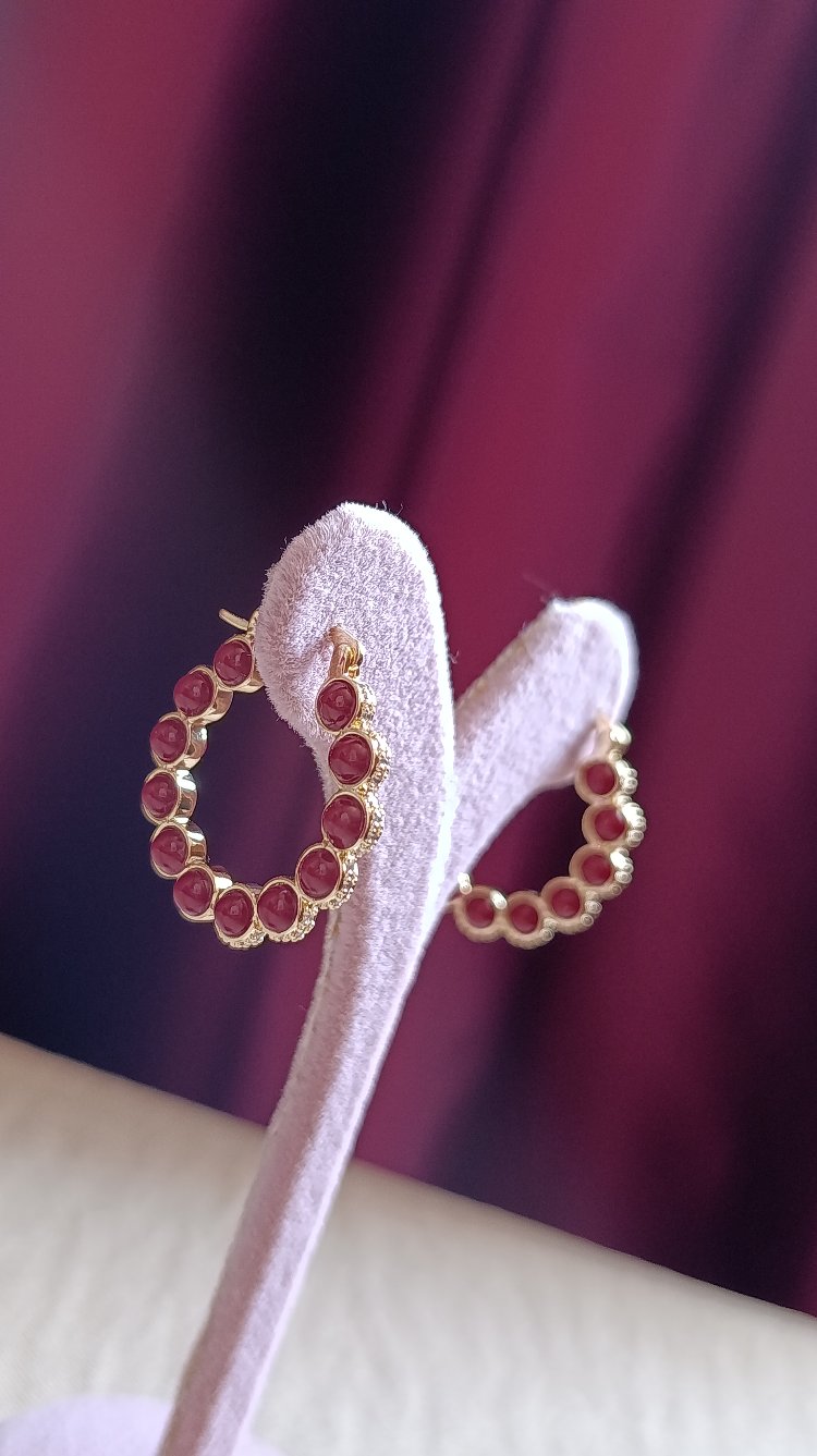 Bordo Boncuk Detaylı Halka Küpe