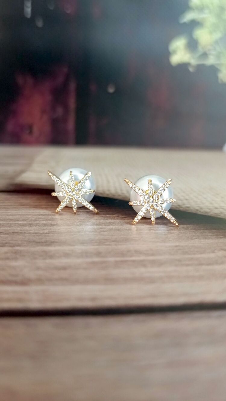 İnci Kapamalı Gold Kutup Yıldızı Küpe