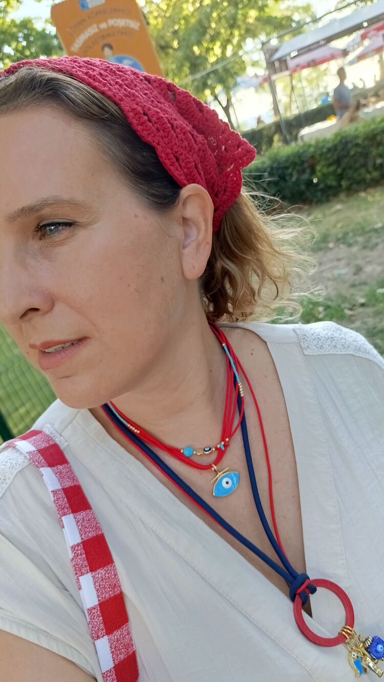 El Örgüsü Kırmızı Bandana