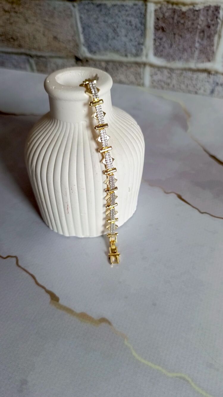 Zirkon Taşlı Çubuk Gold Bileklik