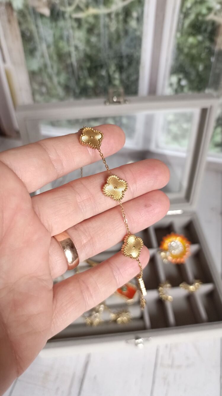 Gold Yonca Bileklik