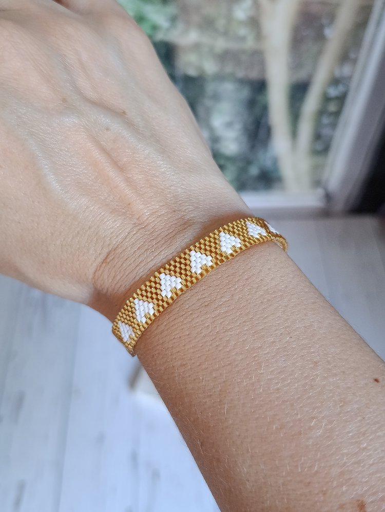 Beyaz Kalpli Gold Miyuki Bileklik