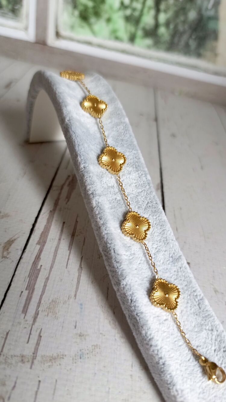 Gold Yonca Bileklik