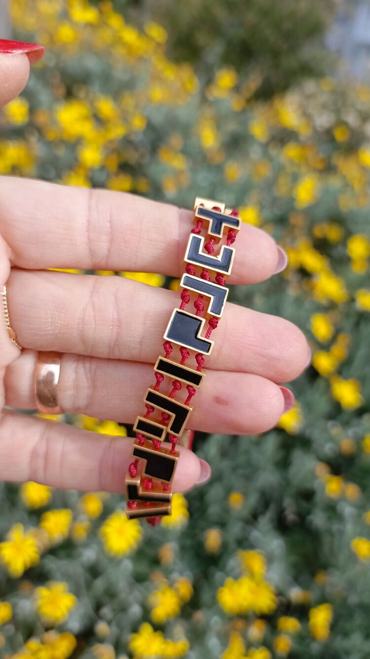 Siyah Mineli Tetris Model Bordo İpli Asansörlü Bileklik