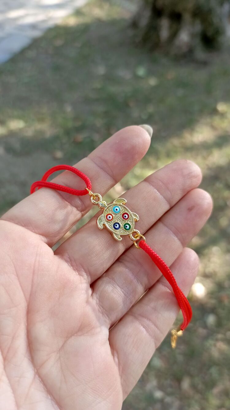 Kaplumbağa Detaylı Kırmızı İp Bileklik