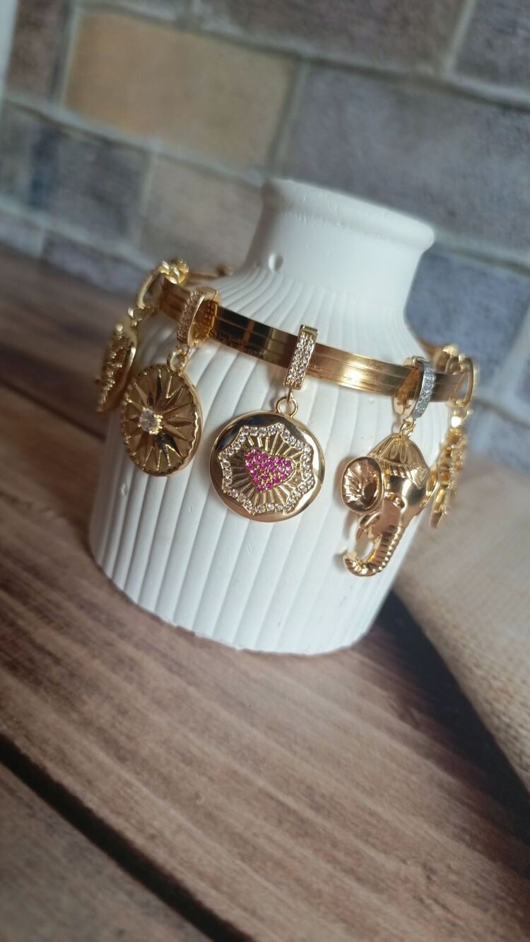 Kırmızı Taşlı Kalp Charm