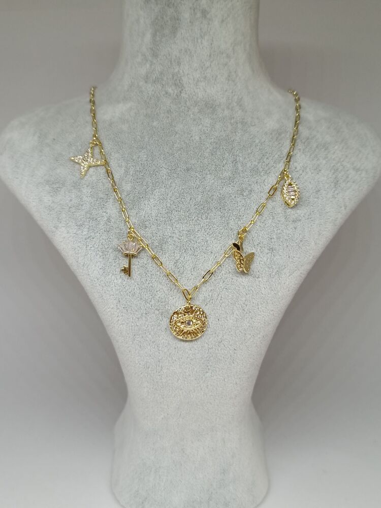 Kelebek Detaylı Charm Kolye