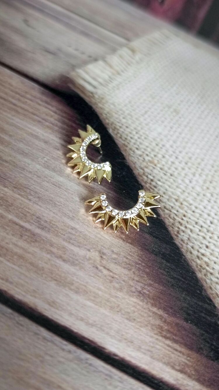 Yarım Güneş Gold Küpe