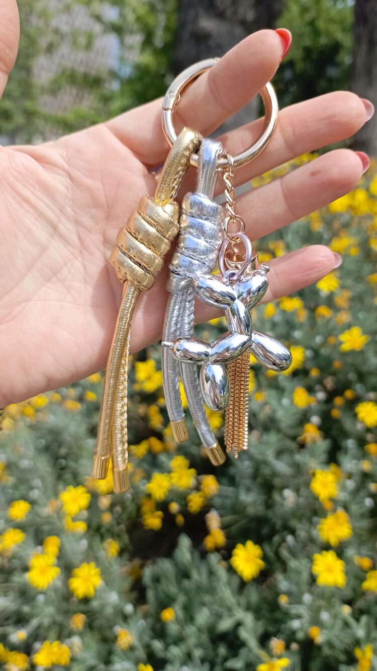 Gümüş Köpek Detaylı Gold Charm
