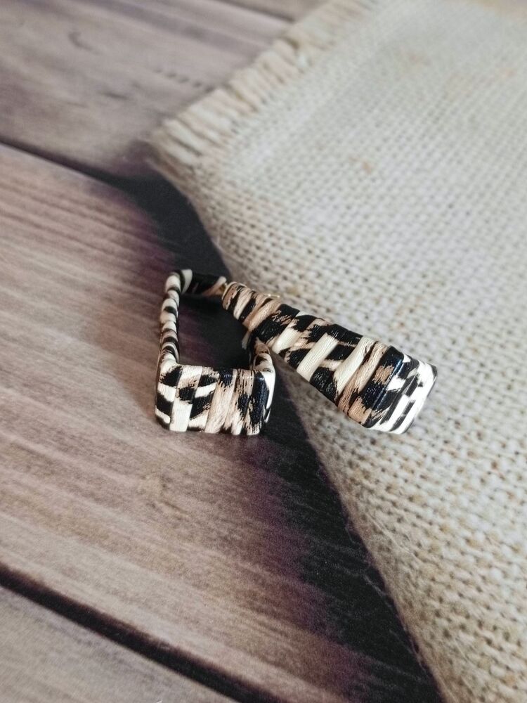 Deri Kaplama Dikdörtgen Leopar Küpe