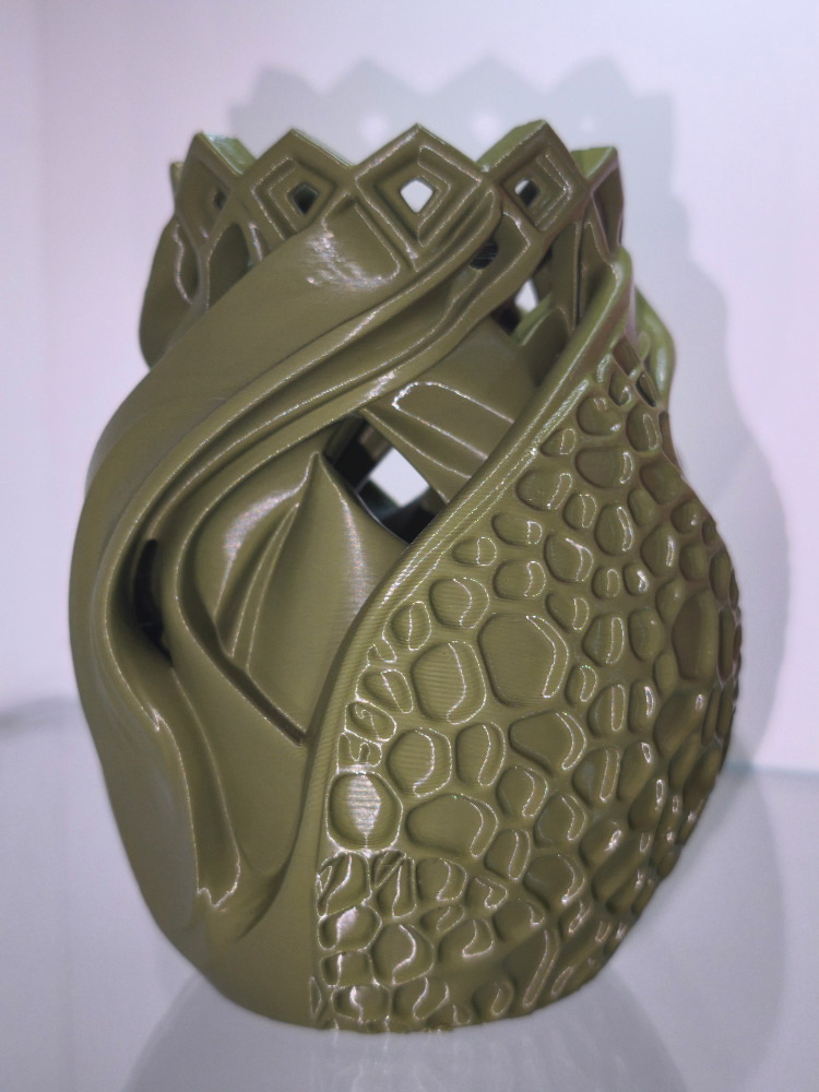 Organik Dokulu Modern Vazo (Voronoi Desenli) (15cm)