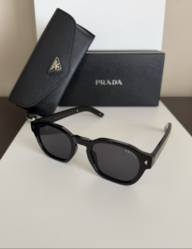 PRADA VIP 3490