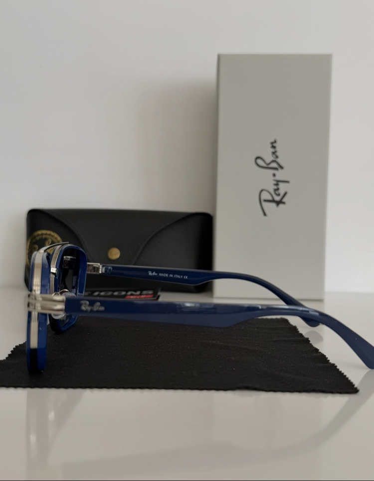 Ray-Ban Blue 5692