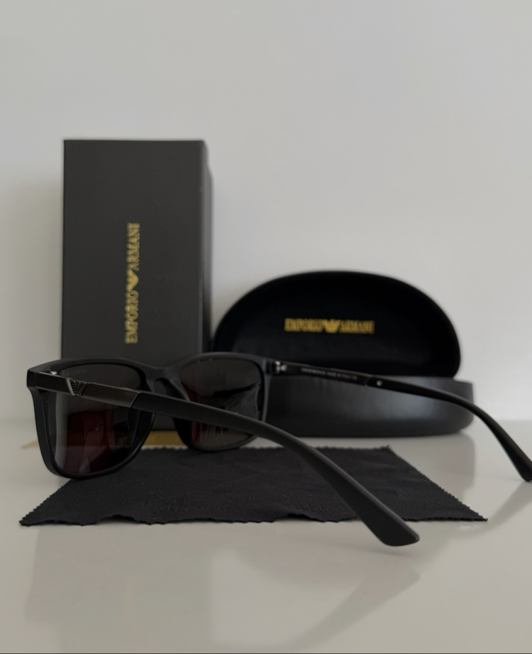 Emporio Armani EA76