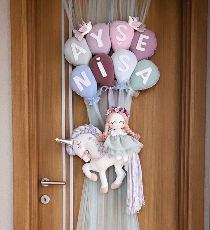 İki isimli Unicorn Kapısüsü 