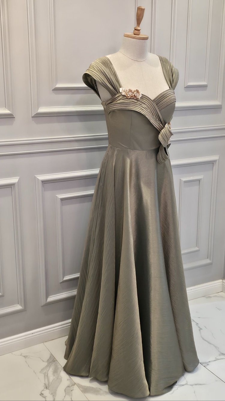 MOR SPOSA ÇİÇEK DETAYLI GECE ELBİSESİ