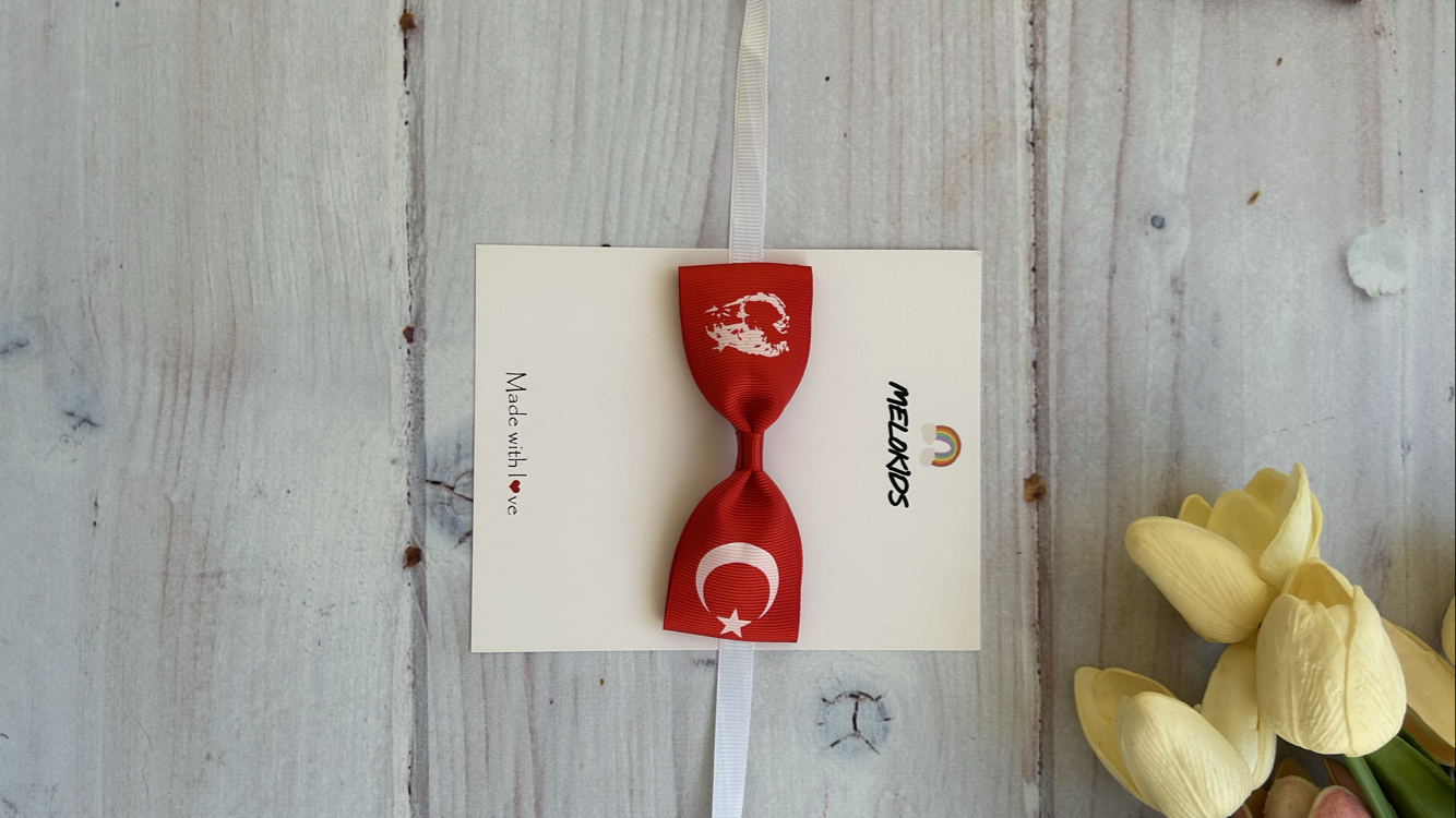 Atatürk ve bayrak baskılı papyon