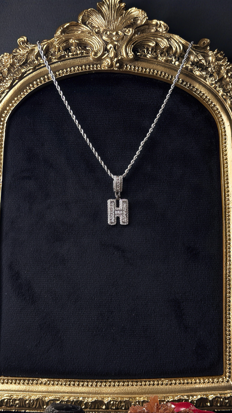 H harf kolye