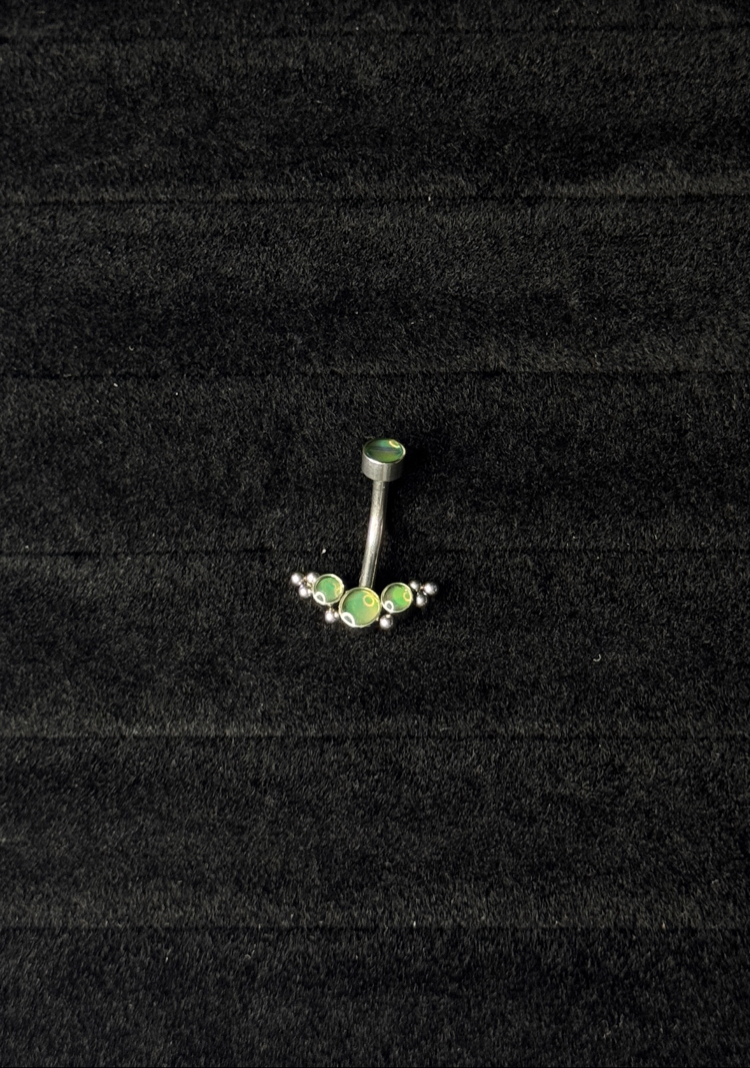 Göbek piercing