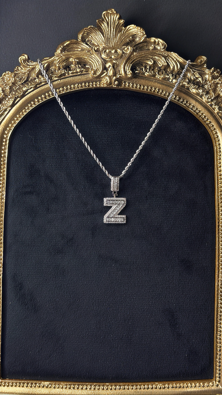 Z harf kolye