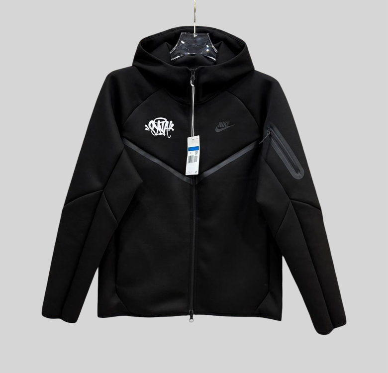 NIKE • SYNA / Tech Fleece - 5th Gen.