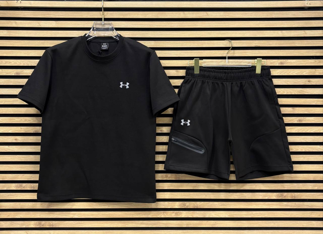 Under Armour / Siyah B.
