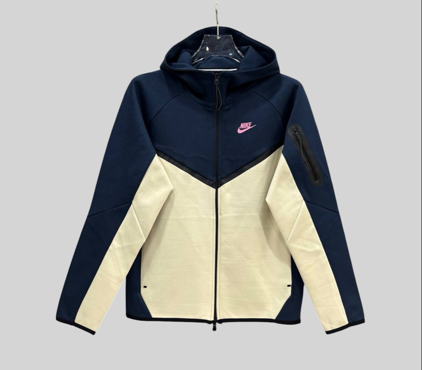 NIKE / Tech Fleece Windrunner - 4th Gen.