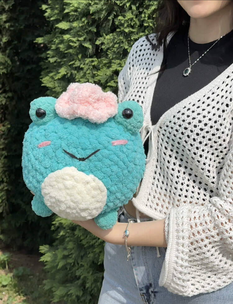 Pembe Şapkalı Kurbağa Amigurumi