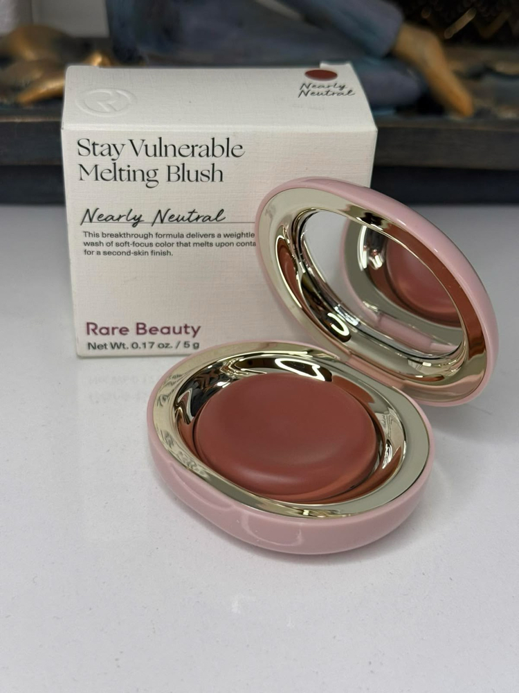Rare Beauty Nearly Neutral Allık