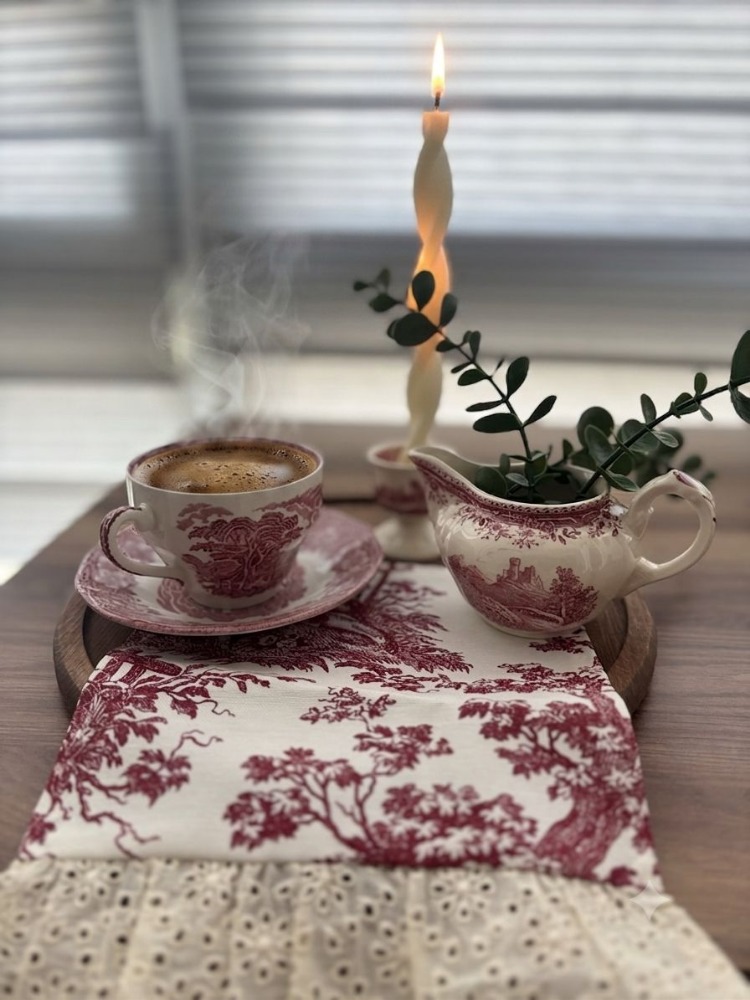 Klasik Bordo Manzara Desenli 3 Parça Antika Kahve Fincanı Seti (Yumurtalık İlaveli)
