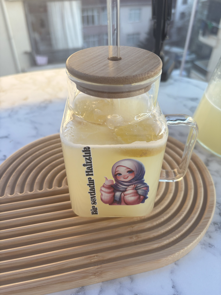 Bambu kapaklı bardak