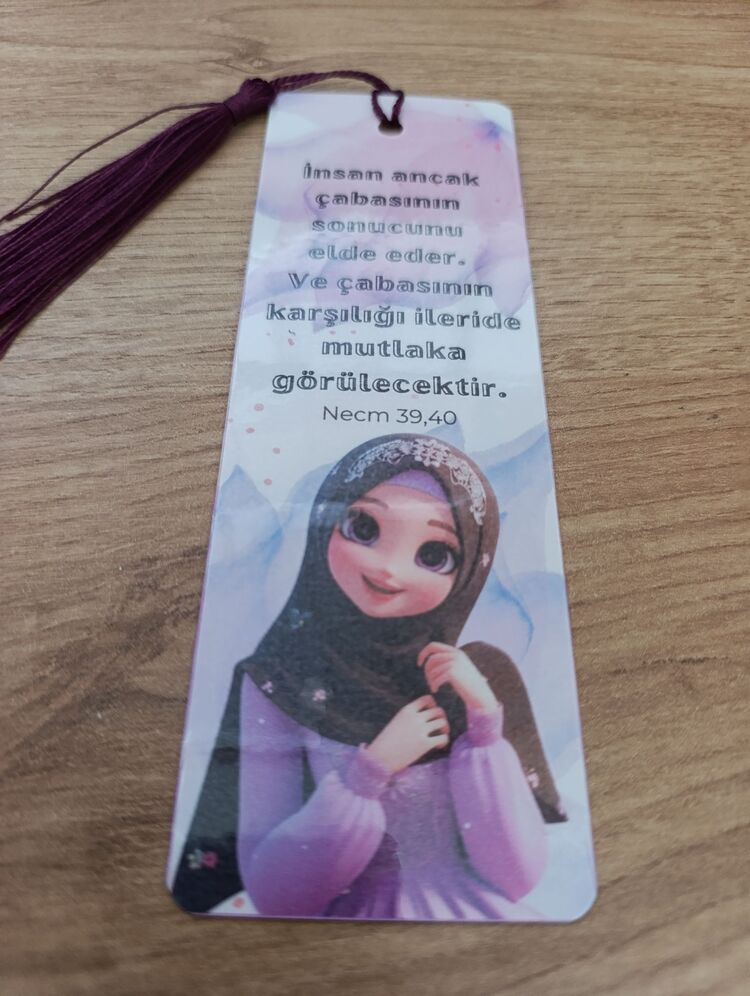Betül Ayraç