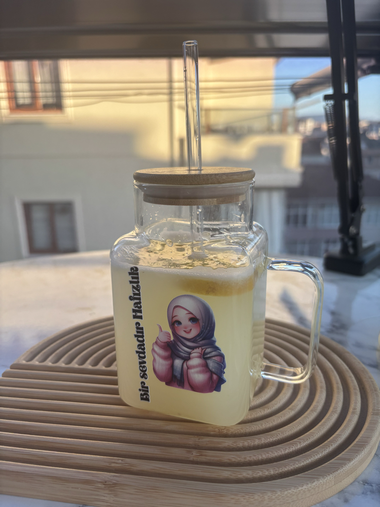 Bambu kapaklı bardak