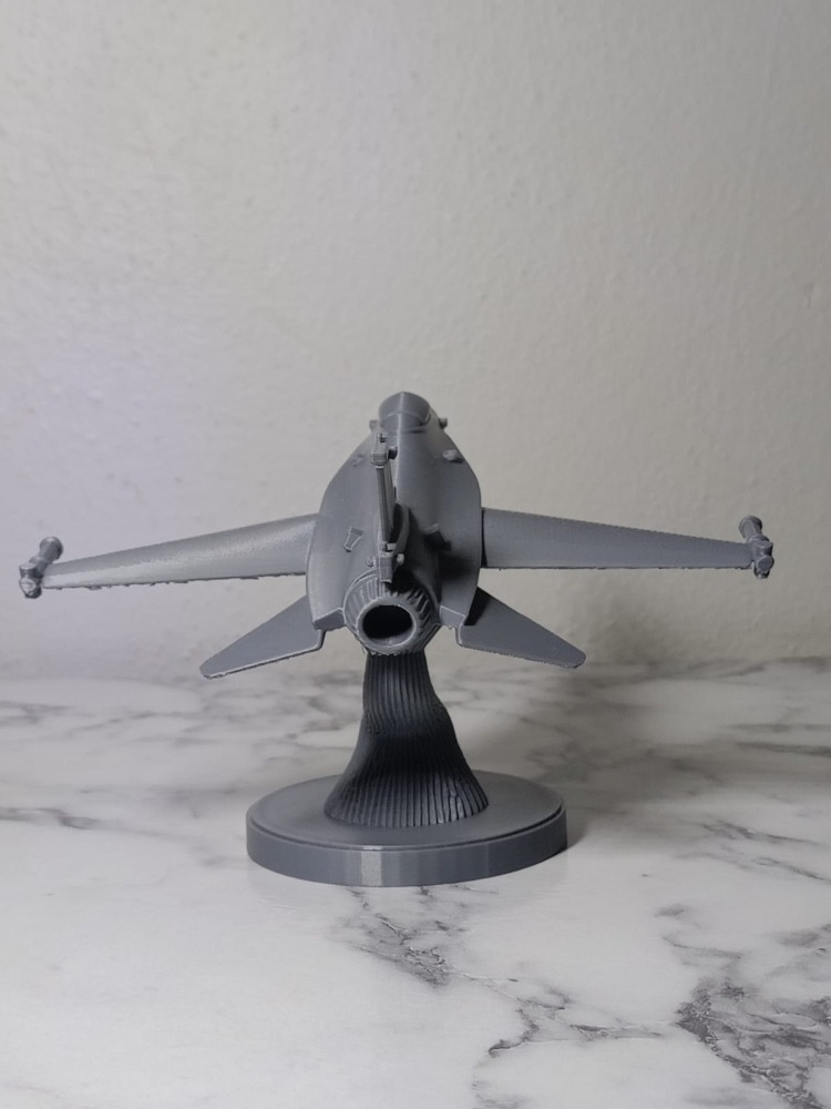 F-16 Savaş Uçağı Maketi