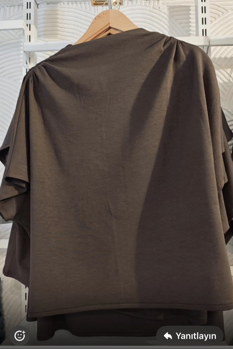 Omuz detaylı Tshirt 