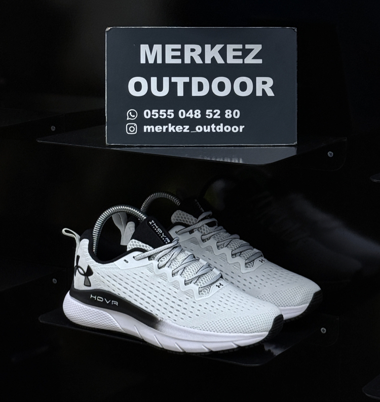 UNDER ARMOUR HOVR TURBULENCE 