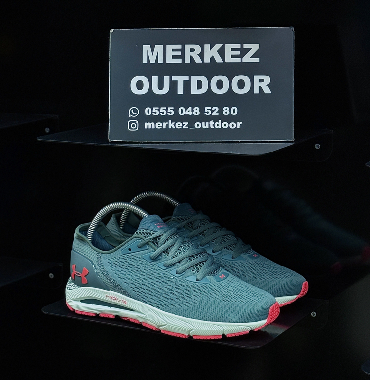 UNDER ARMOUR HOVR SONİC 3