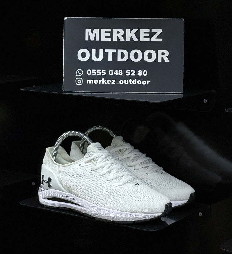 UNDER ARMOUR HOVR SONİC 3