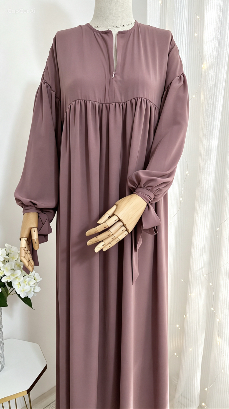 Gül Kurusu Manşetli Abaya