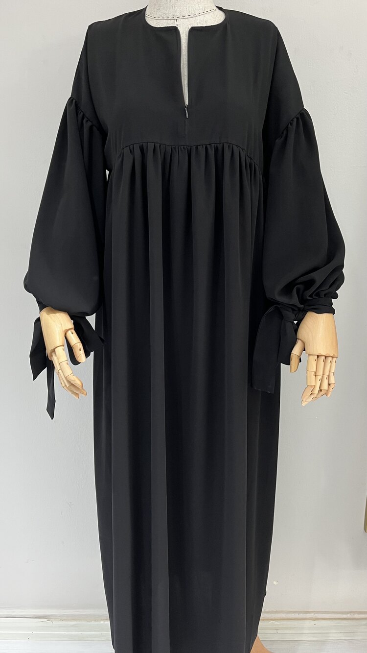Siyah Manşetli Abaya