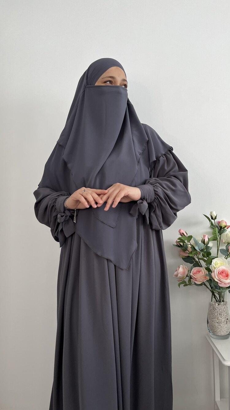 Füme Manşetli Abaya