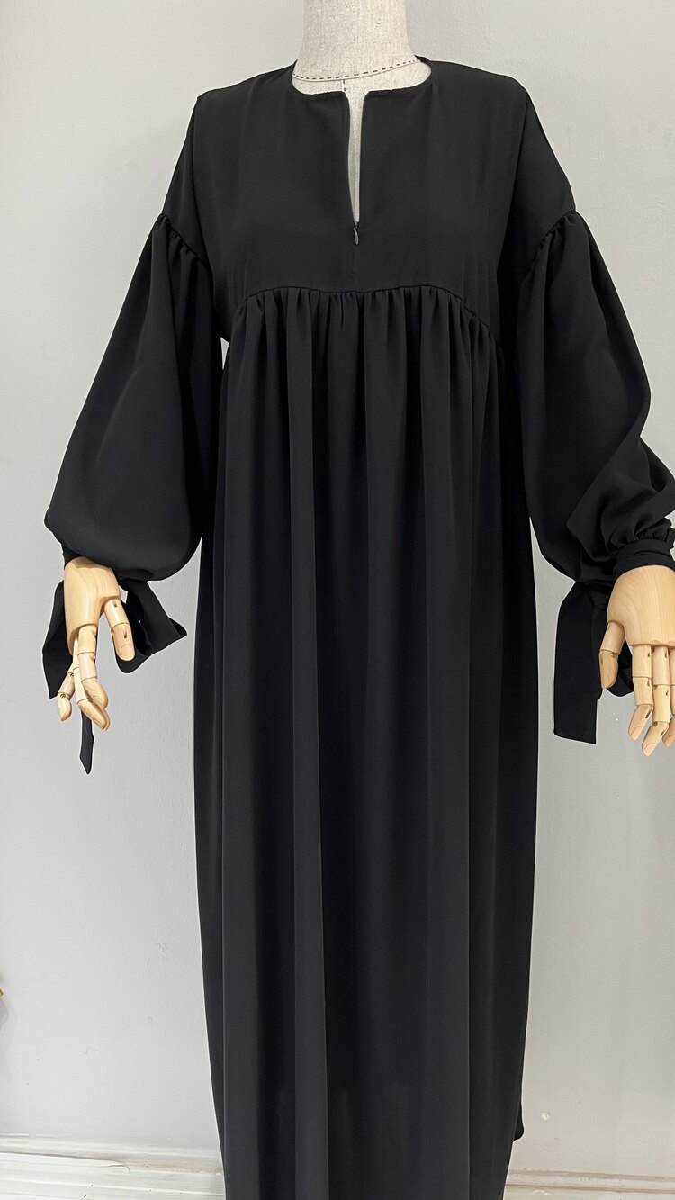 Siyah Manşetli Abaya