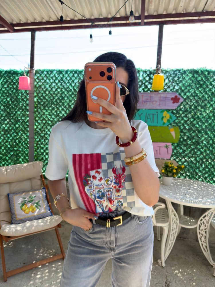 renkli taşlı tshirt beyaz