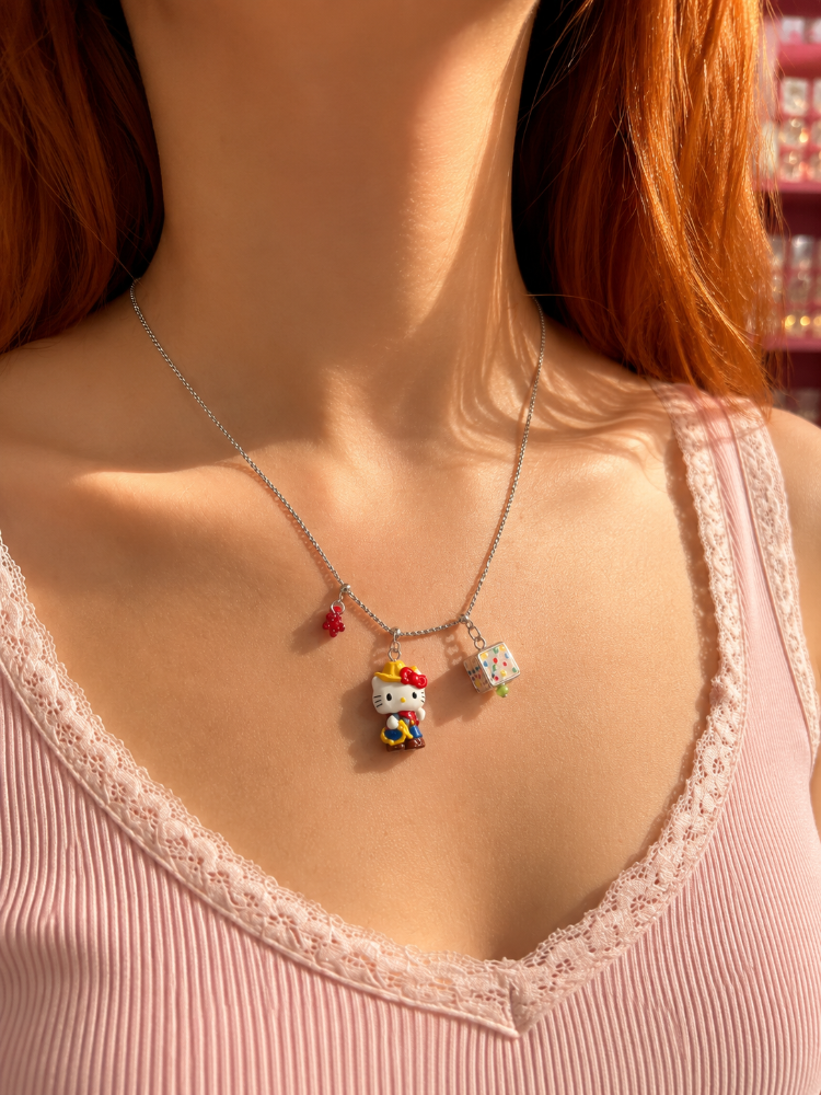 Hello Kitty Charmlı Kolye