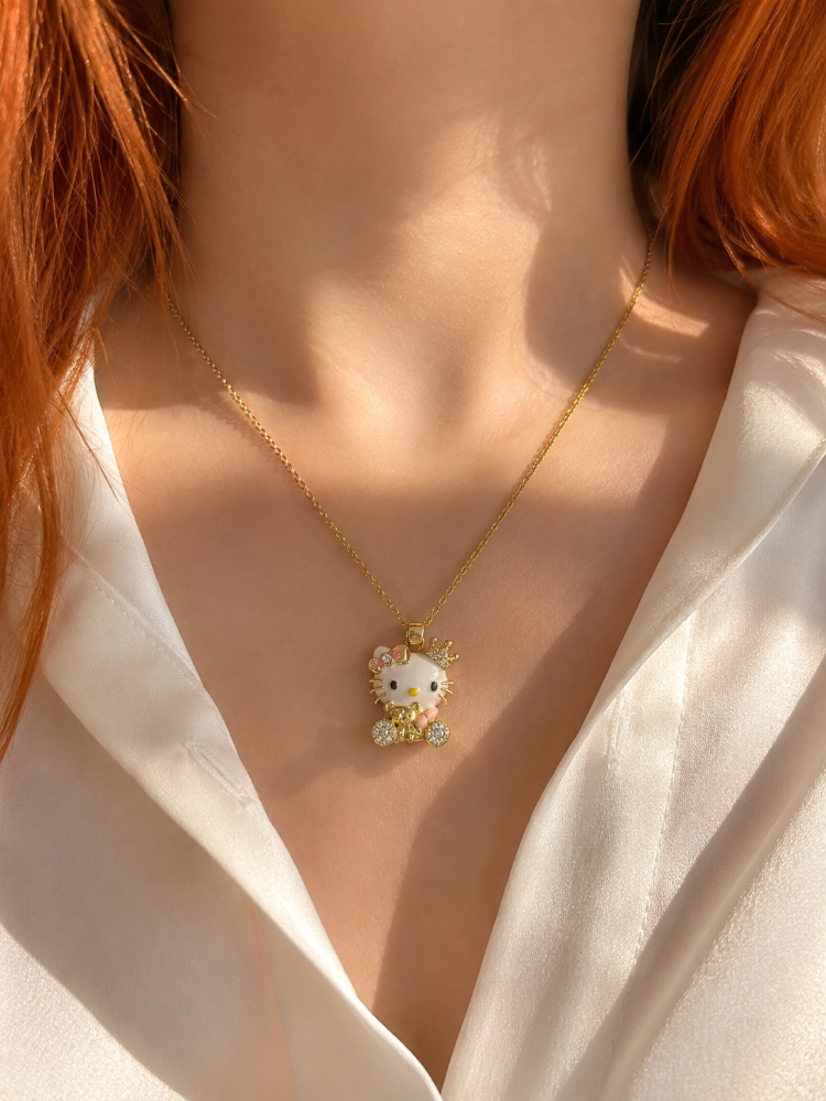 Gold Hello Kitty Kolye