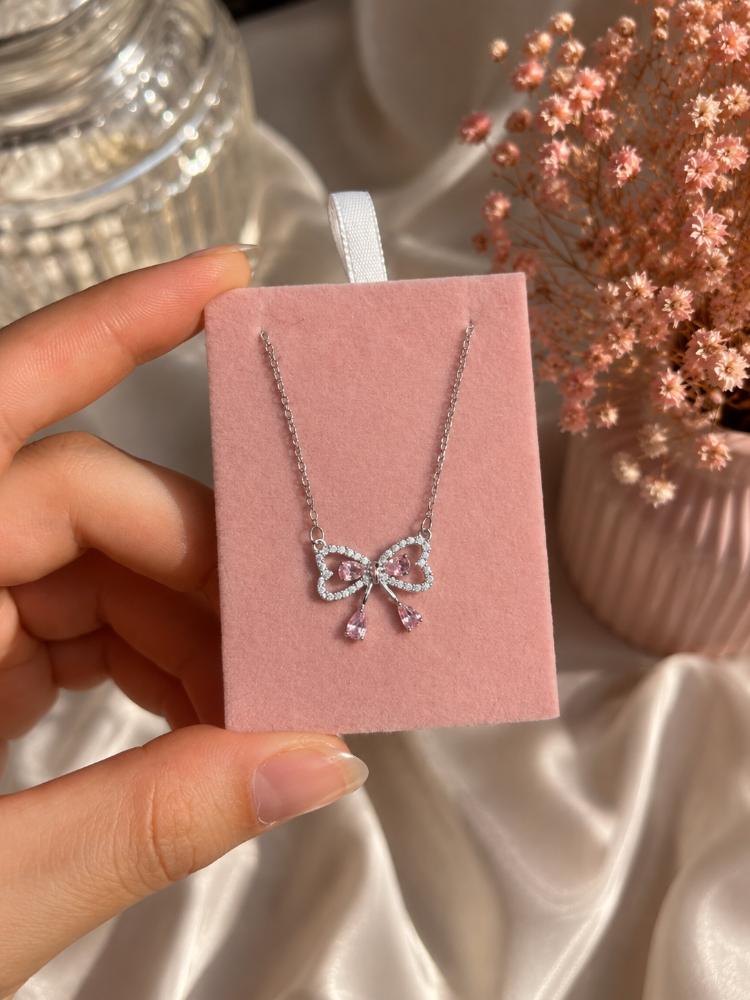 Silver Bow Kolye