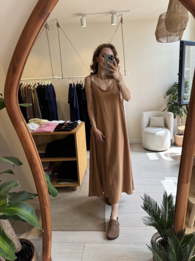 Tensel Askılı Elbiseler