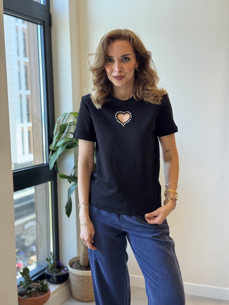 Taş İşlemeli Kalpli Tshirtler
