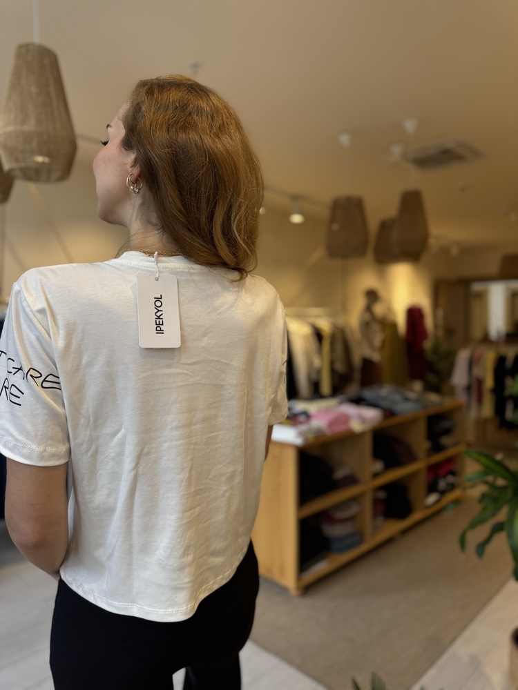 İpekyl Taşlı Kedili Tshirt (BEYAZ)
